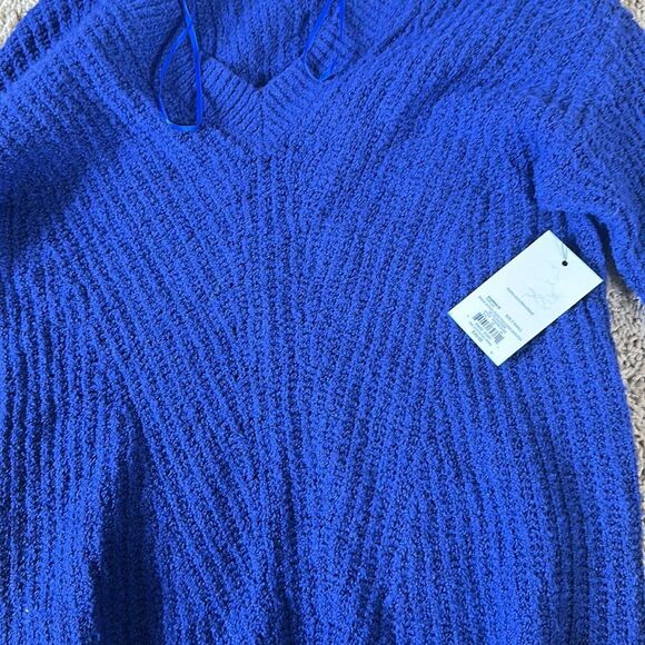 NWT Nine West Blue V Nech Stitch Front Sweater Size XS - Picture 4 of 4